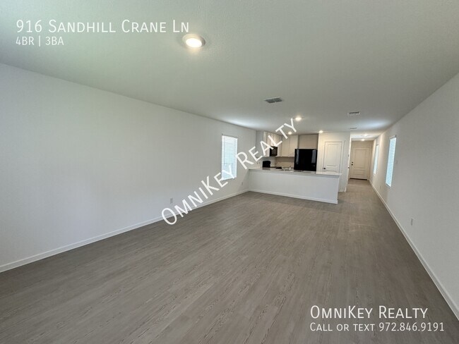 Foto del edificio - 916 Sandhill Crane Ln