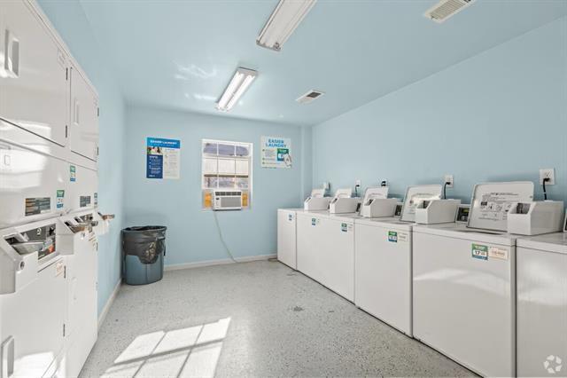 Foto del edificio - 401 N Merrill Ave