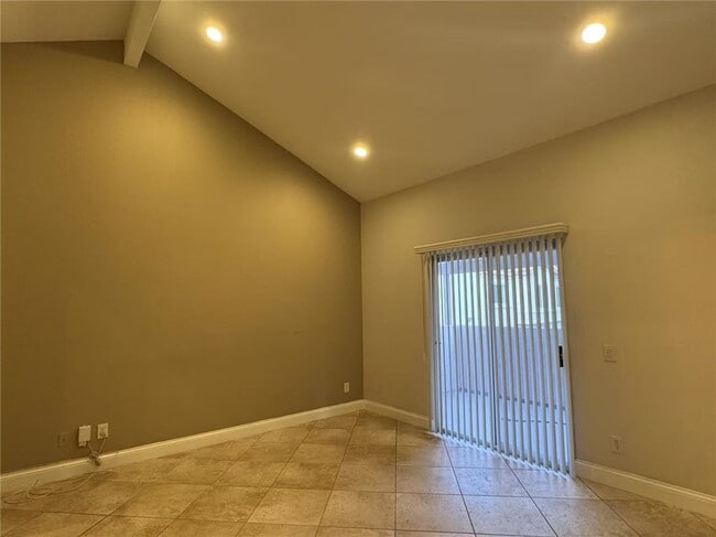 Building Photo - 444 Golden Springs Dr