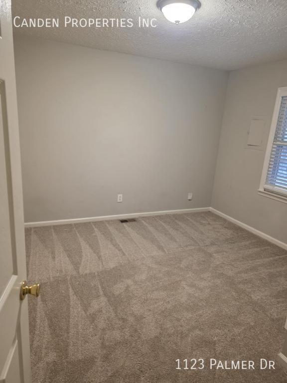 Foto del edificio - 1123 Palmer Dr