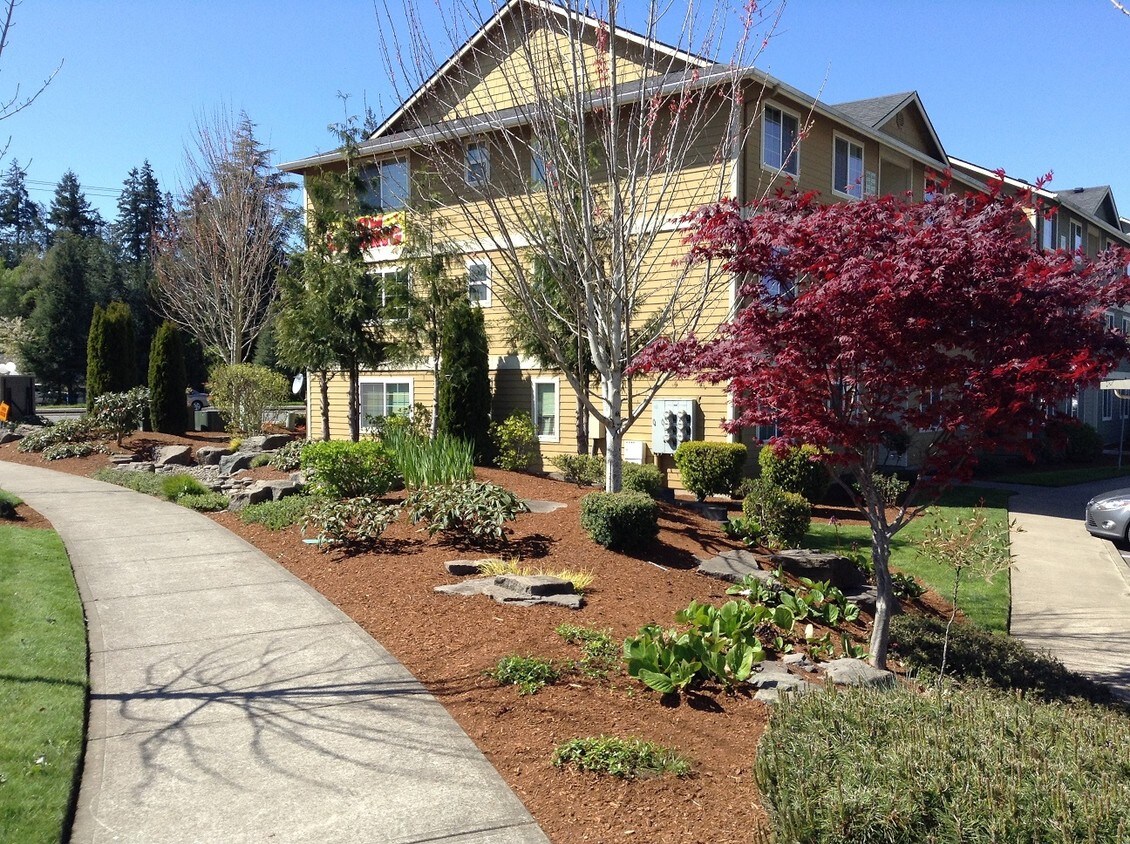 Willamette Park Apartments in Salem, OR
