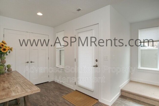 Building Photo - 88 N Towne Ln