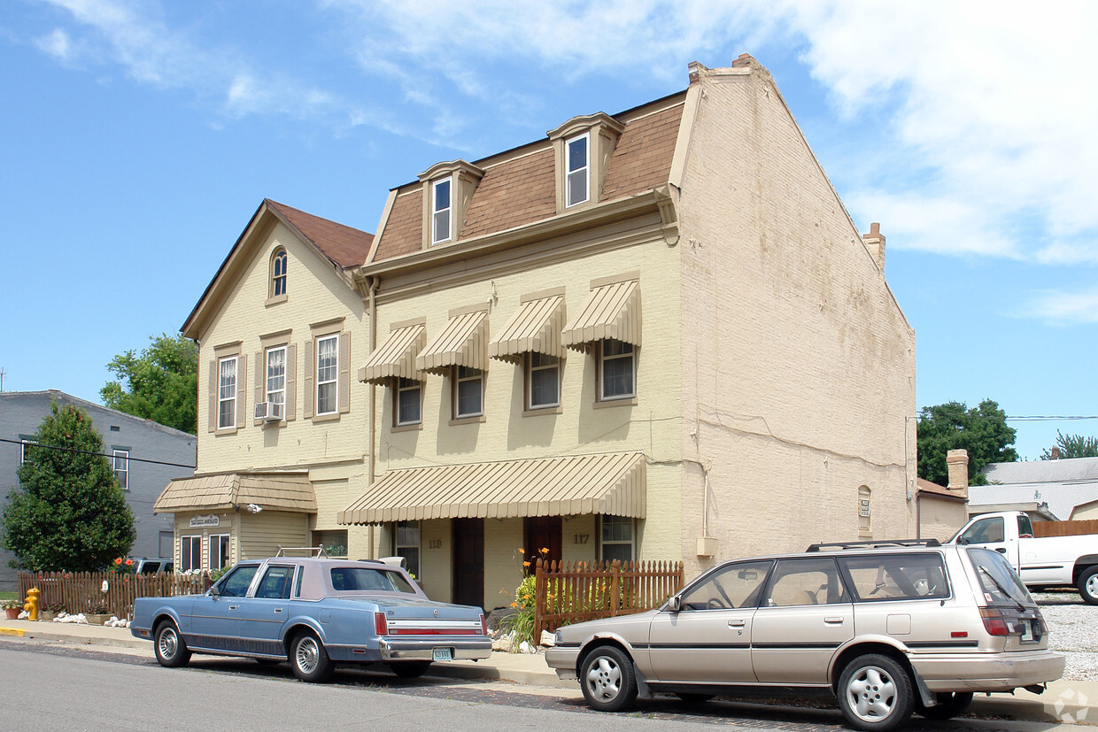 Foto principal - 117-119 N 3rd Ave