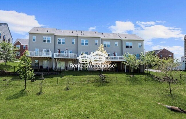 Foto del edificio - 9414 Paragon Ct