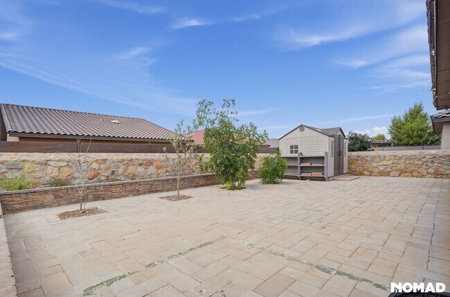 Foto del edificio - 13632 Blackburn Ave