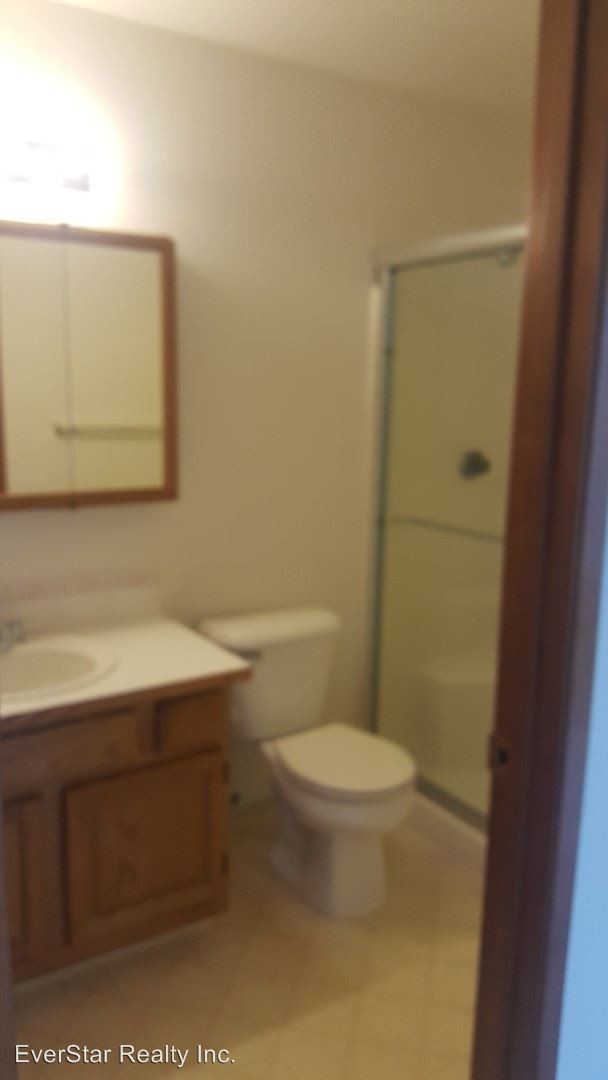Building Photo - 3 br, 2 bath House - 4003 W Grand Ronde Ave