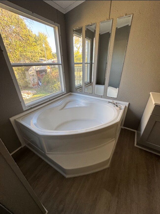 Foto del edificio - 422 N 4th Ave