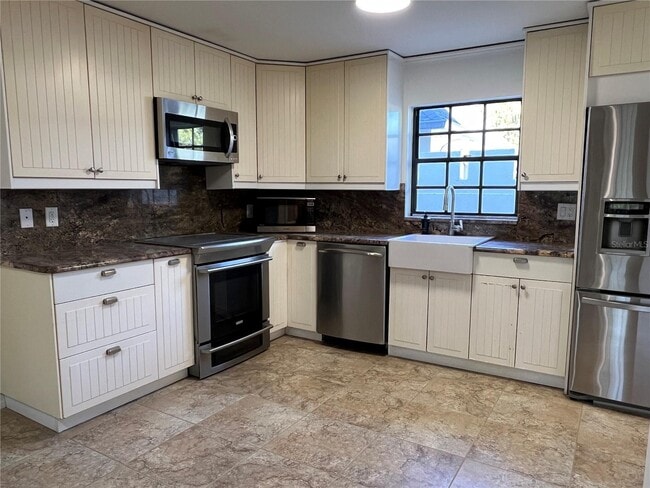 Building Photo - 18714 Wimbledon Cir