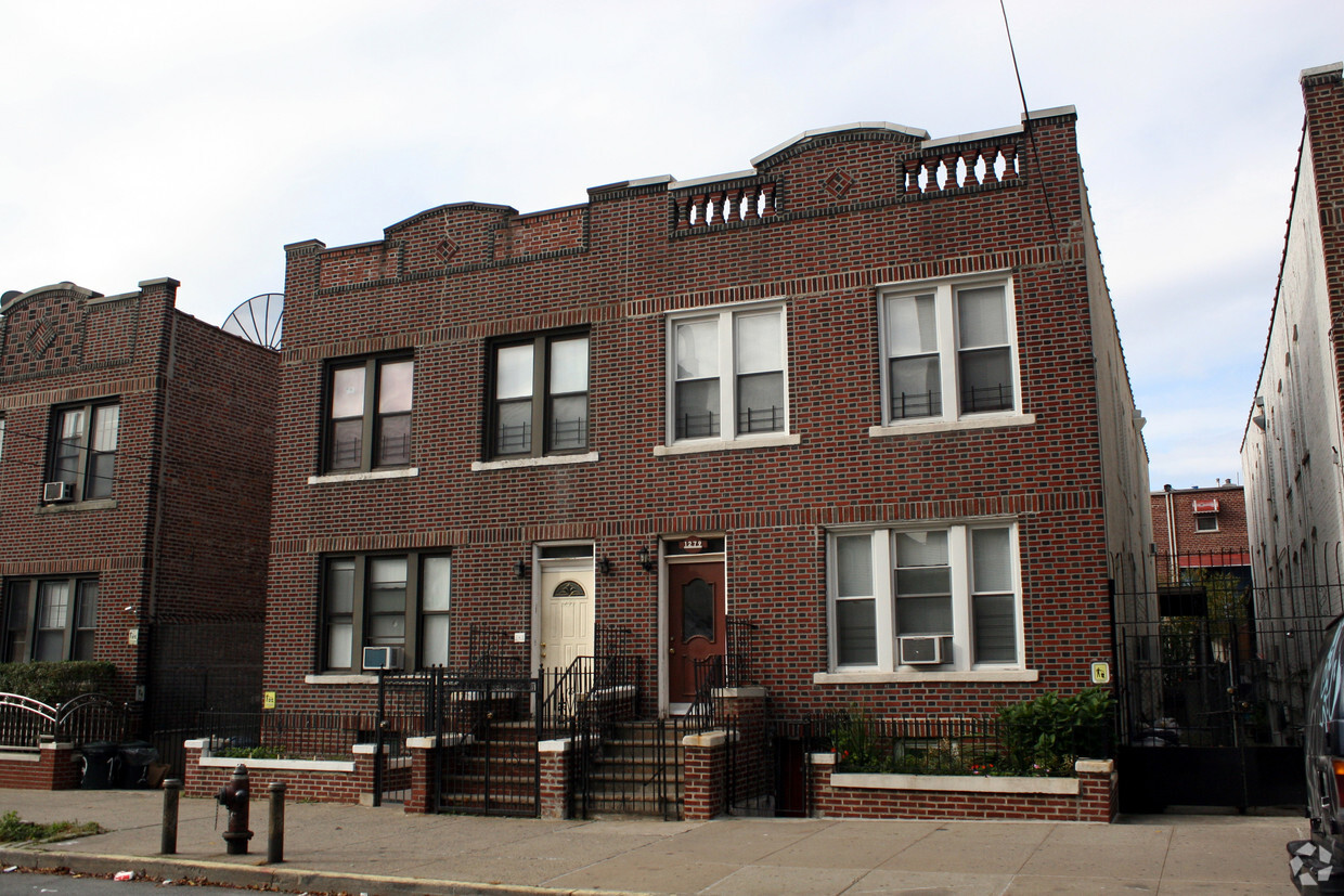 Building Photo - 1277 Commonwealth Ave