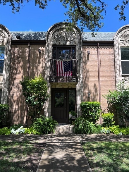 Building Photo - 4104 Ridglea Country Club Dr