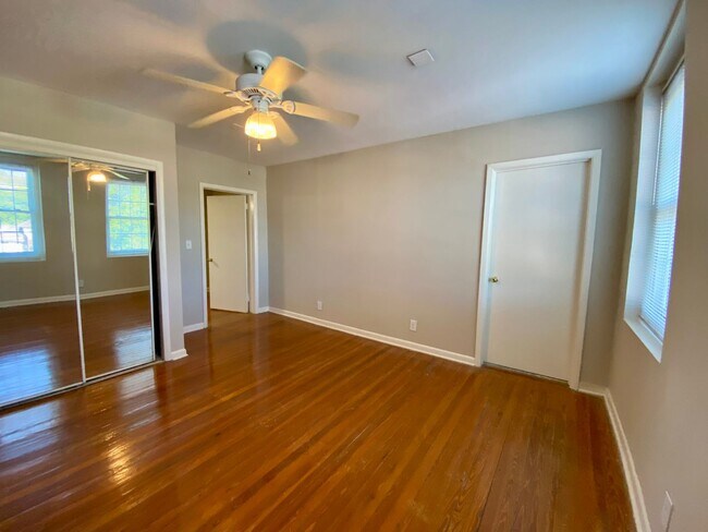 Foto del edificio - One Bedroom with City Views in Poncey-Highland