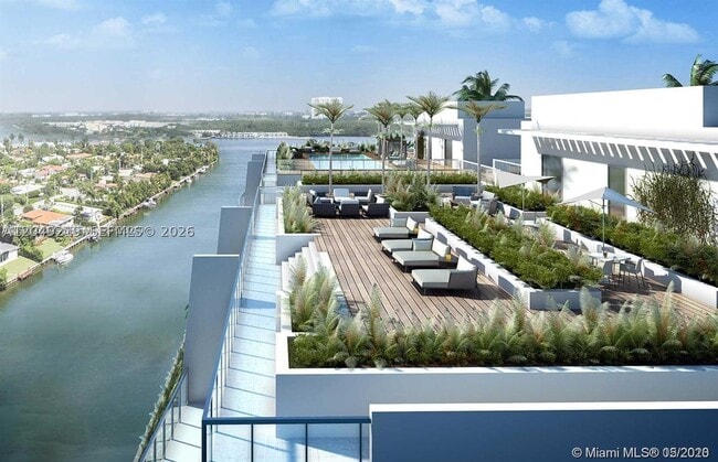 Building Photo - 9940 W Bay Harbor Dr