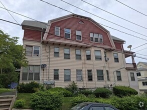 Building Photo - 486 Wilson St
