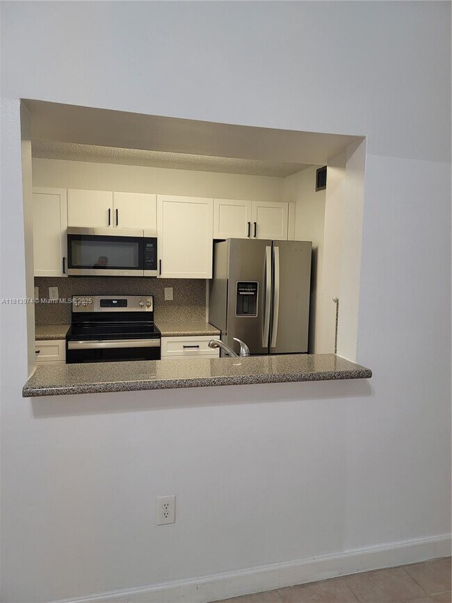 Foto del edificio - 9762 NW 47th Terrace