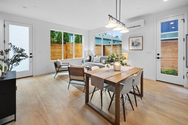 Building Photo - New Luxury Townhome in Seattle 2bed/2bath ...