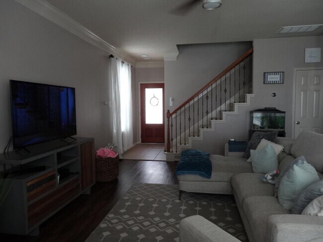 Building Photo - 14546 Bergenia Dr