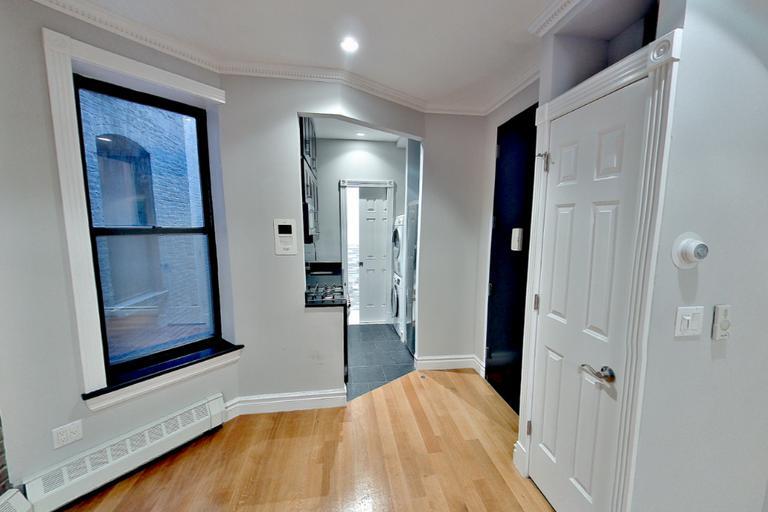 Foto del edificio - 219 E 28th St