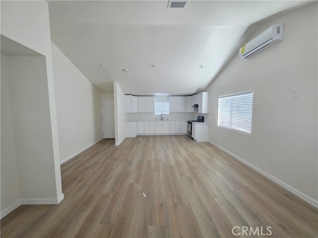 Foto del edificio - 7317 Ensign Ave