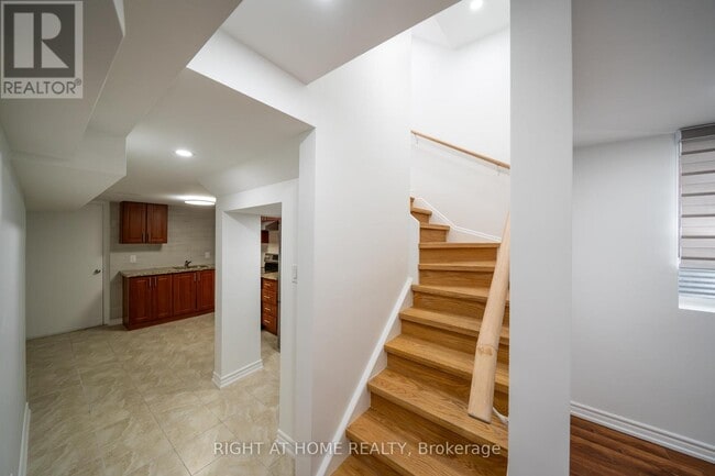Building Photo - 2387 Kentucky Derby Way