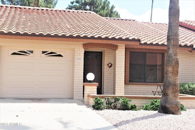 Building Photo - 7755 Laguna Azul Ave