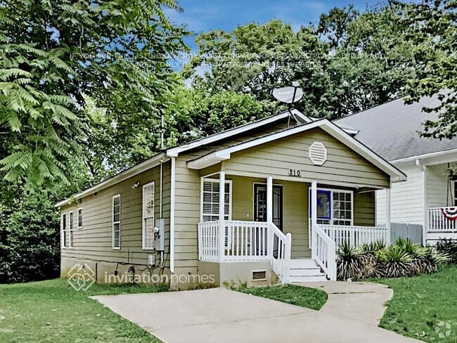 Building Photo - 210 Farrington Ave SE