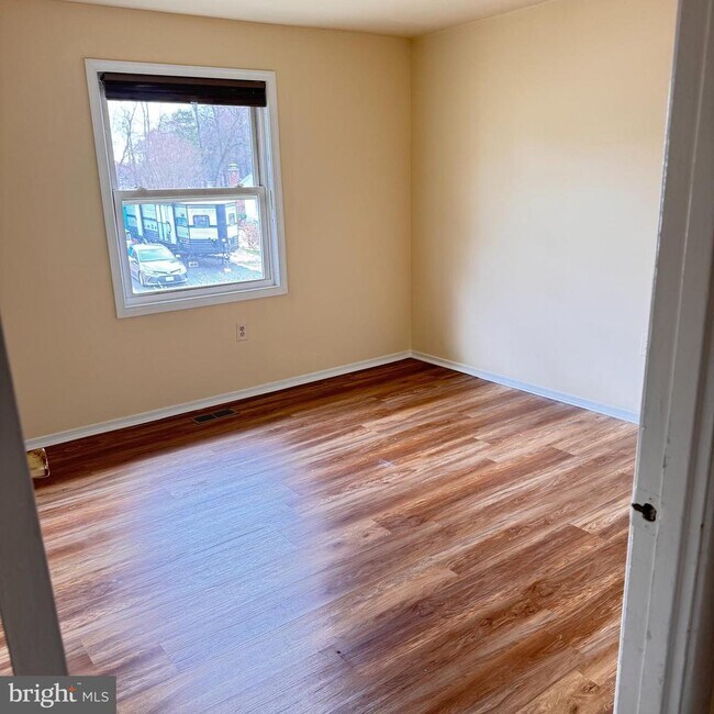 Foto del edificio - 820 Barkley Dr