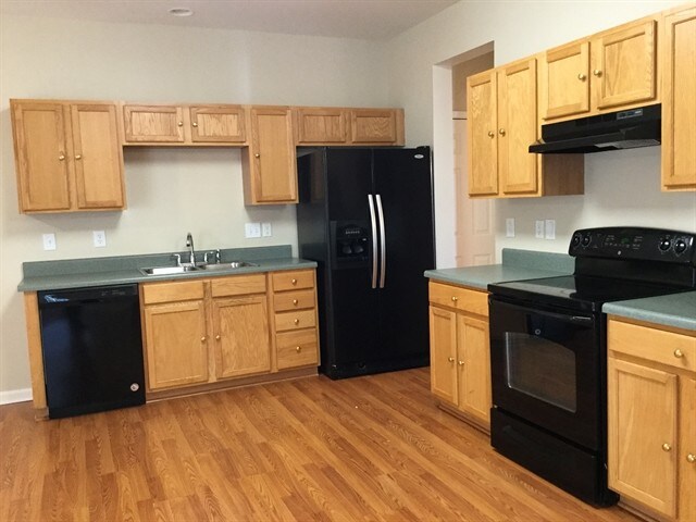 Building Photo - 9 Bellows Falls Drive