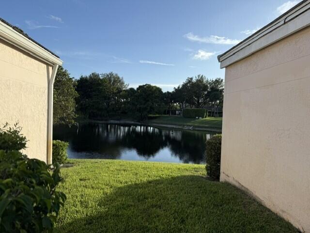 Foto del edificio - 1045 Island Manor Dr