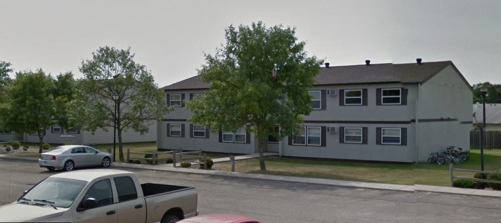 Primary Photo - 809 Center St S