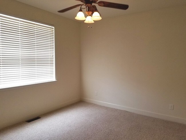 Foto del edificio - Home For Rent in Ruhenstroth/Gardnerville