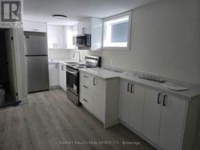 Building Photo - 111 McAllister Rd