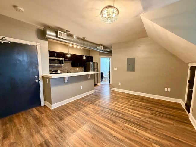 Photo - 227 N Negley Ave Apartment