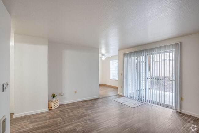 2 habitaciones, 1 baño, 850 pies cuadrados - Sala de estar - Windsor Manor Apartments