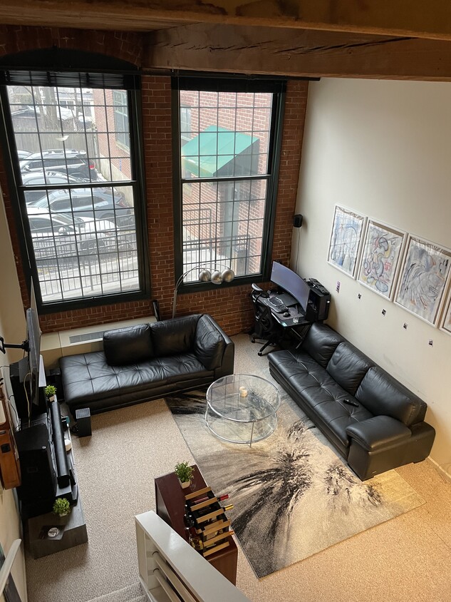 Primary Photo - 25 Grand St
