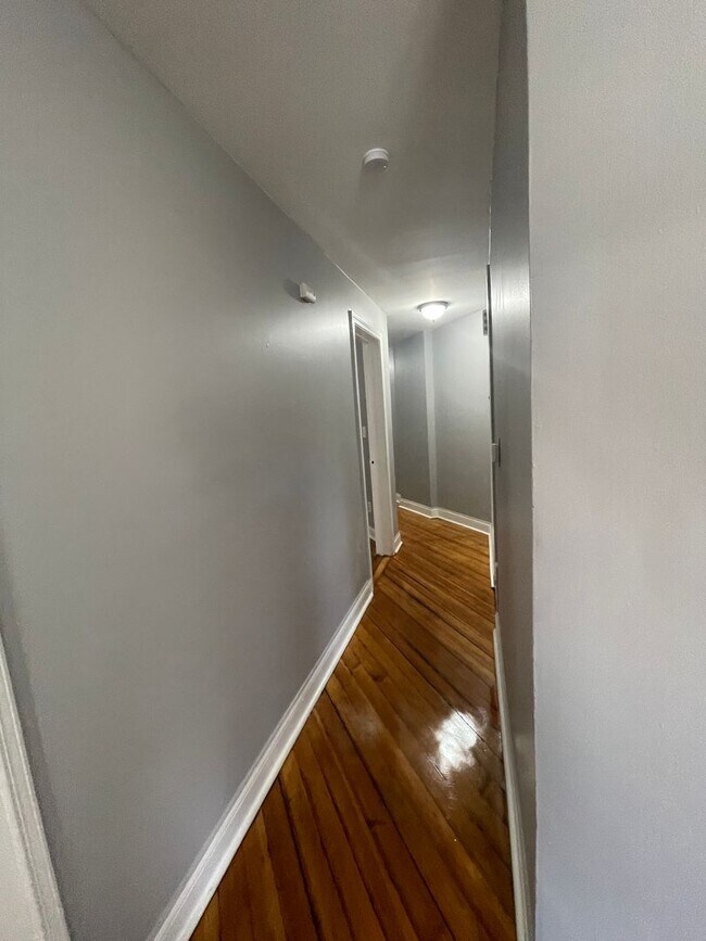 Photo - 72brag Apartment