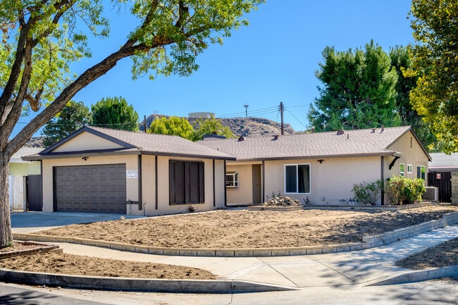Building Photo - 22570 Los Tigres Dr