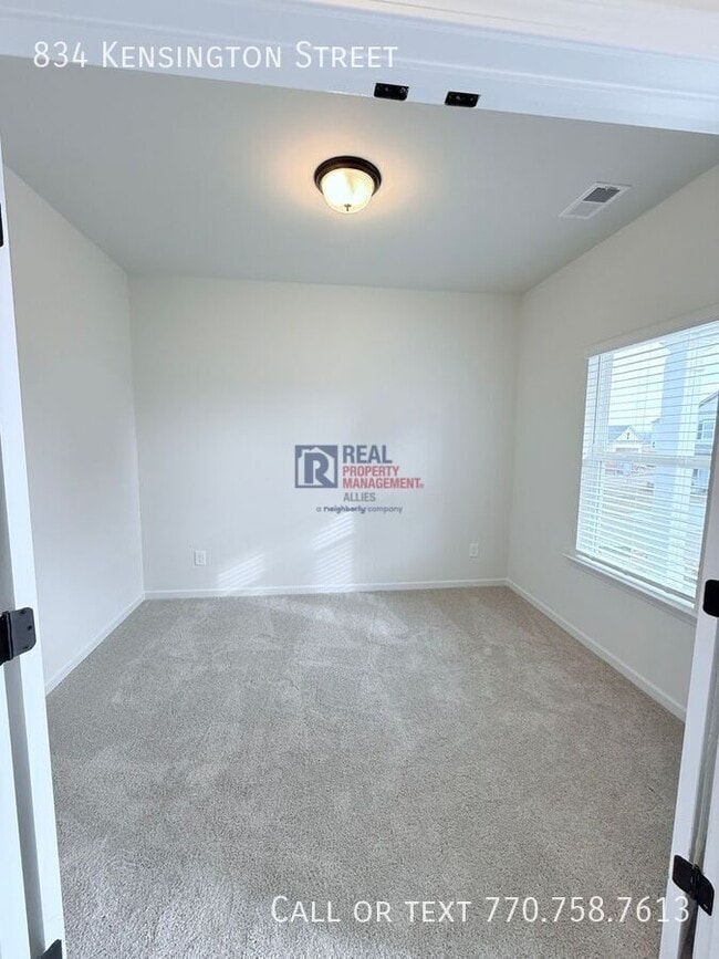 Foto del edificio - 834 Kensington St