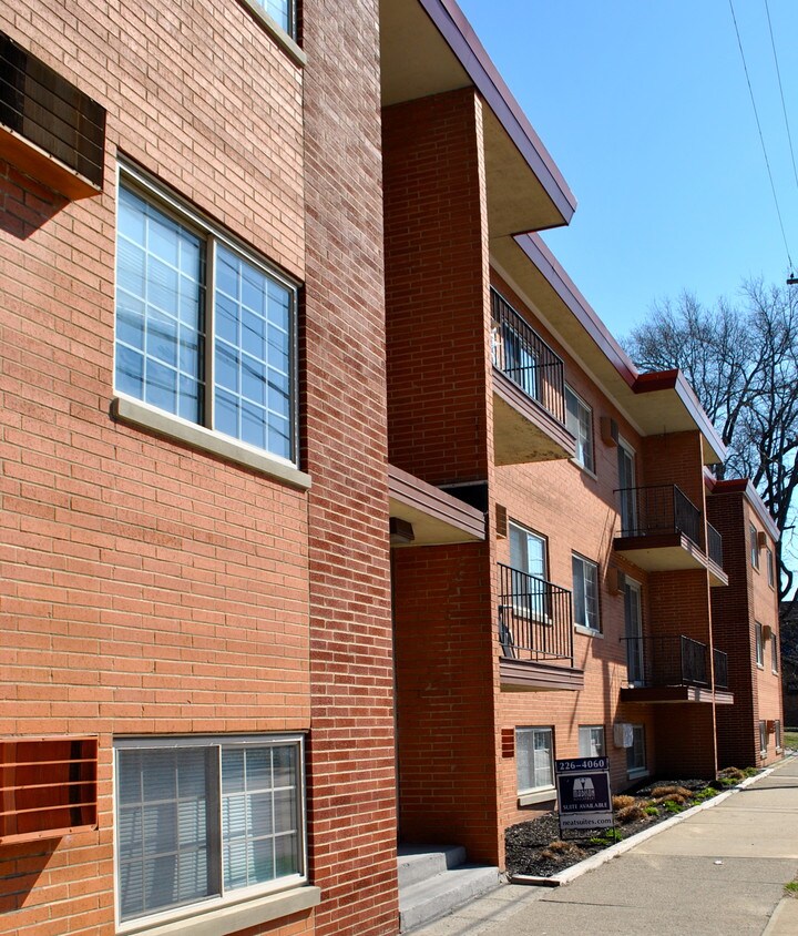 14530 Madison Ave, Lakewood, OH 44107 Apartments in Lakewood, OH