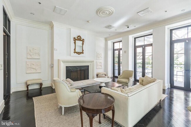 Foto del edificio - 1011 M St NW