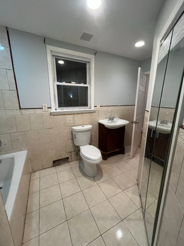 Foto del edificio - 451 Alden St