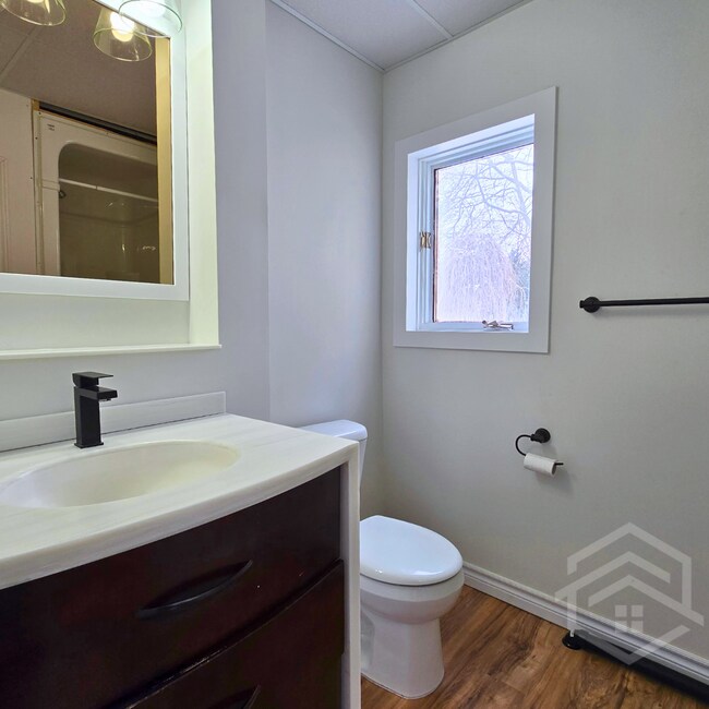 Photo du bâtiment - 1-Bedroom available in Courtland!!