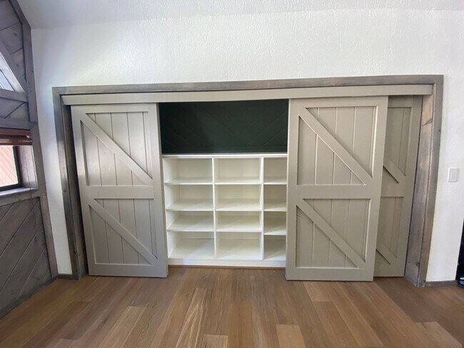 Building Photo - 3 bedroom, 2 bath home in Incline Village