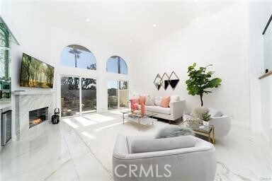 Foto del edificio - 6015 Shadowbrook Cir