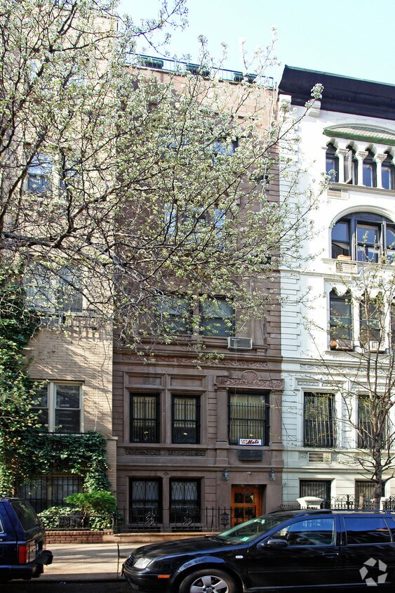 Building Photo - 124 W 78th St
