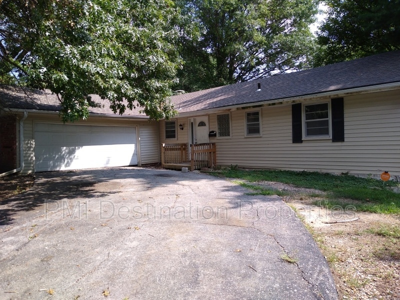 11405 E 61st Terrace, Raytown, MO 64133 House Rental in Raytown, MO