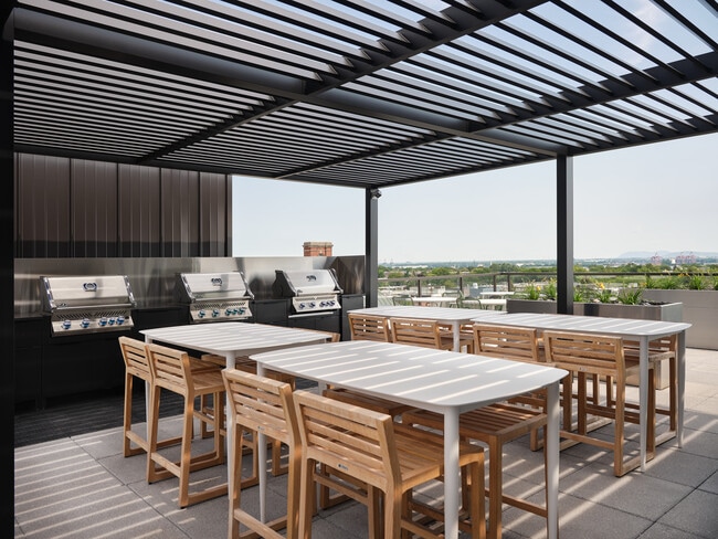 Building Photo - Mellem Grace Dart