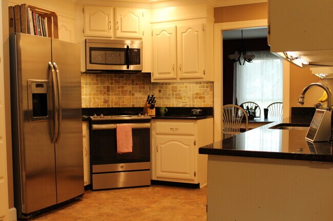 Foto del edificio - 1782 Riverhaven Dr