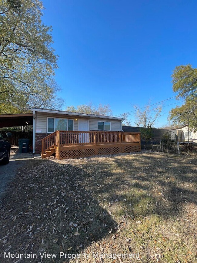 Building Photo - 2 br, 1 bath House - 3111 N. Hawthorne St