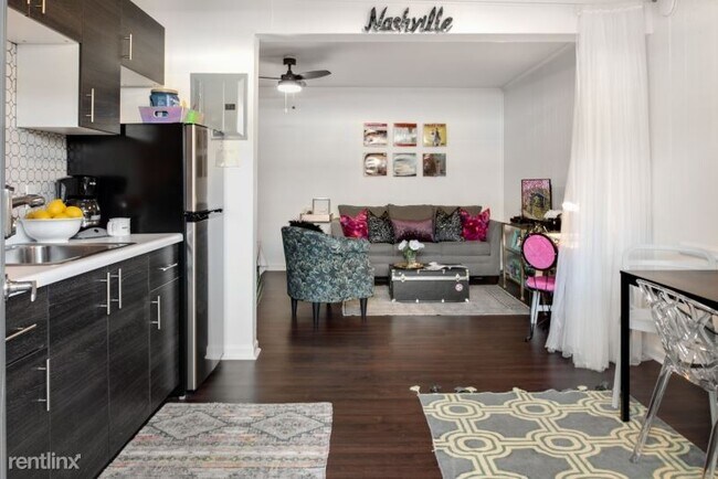 Building Photo - 1 br, 1 bath Condo - 801 Hillview Heights