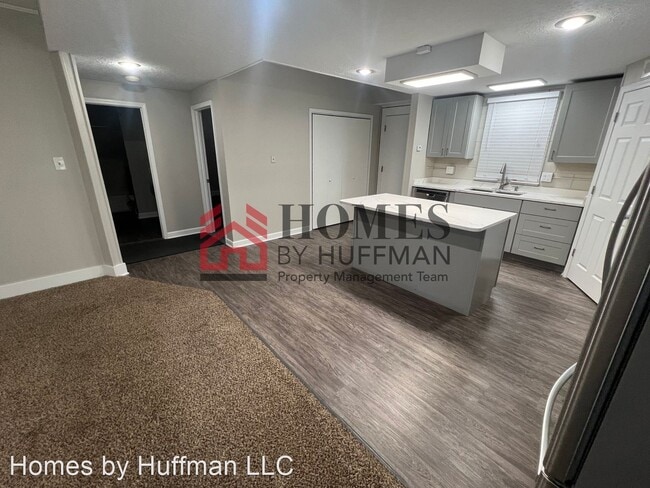 Building Photo - 2 br, 1 bath House - 3811 Covert Ave Ste B